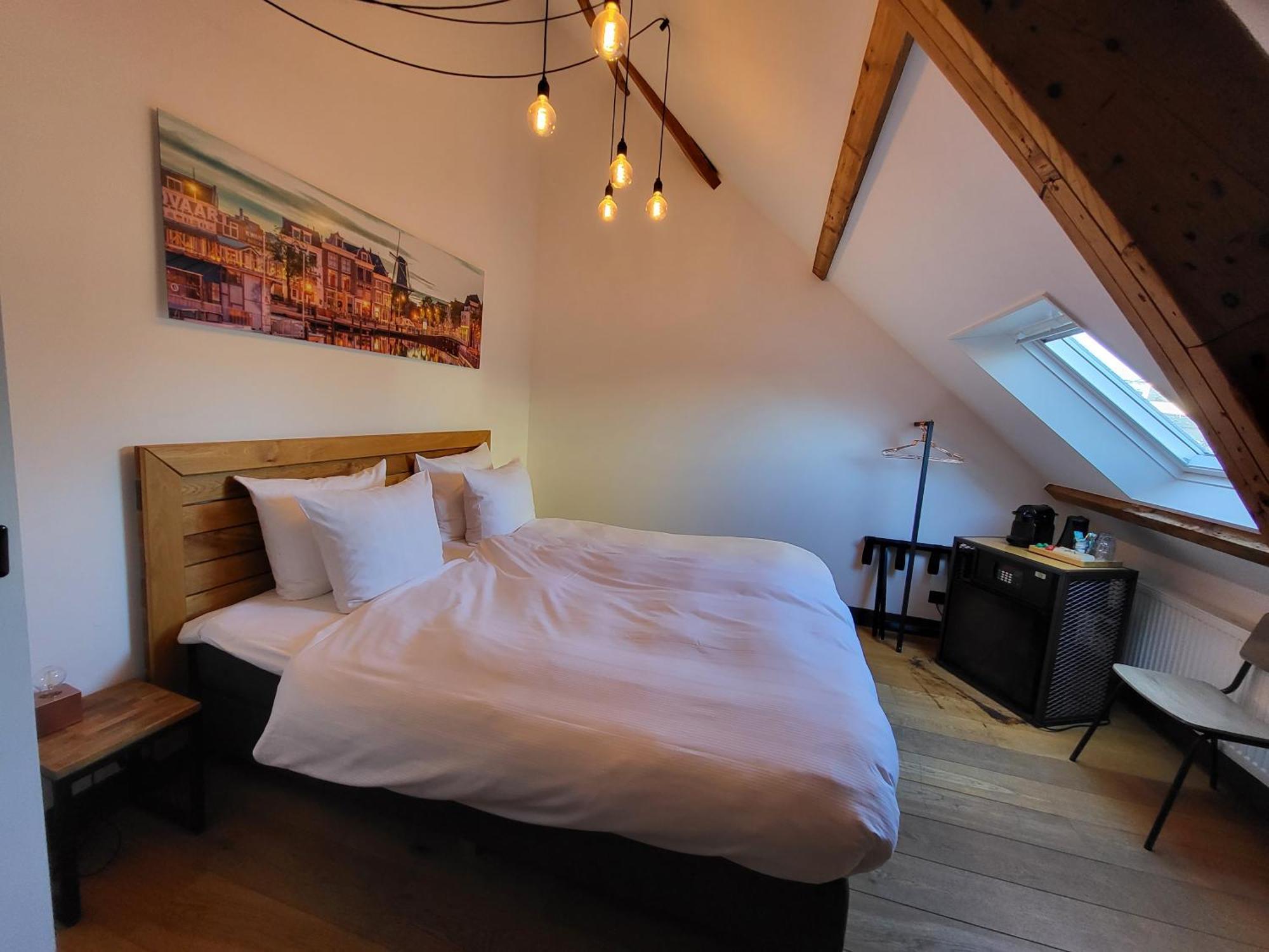 Standard Double Room,1538804761:JPEG